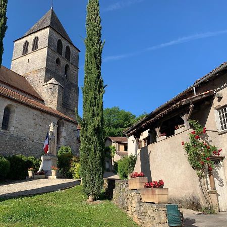 Stylish One Bedroom Apartment In A Lovely Village Saint-Vincent-Rive-dʼOlt 외부 사진