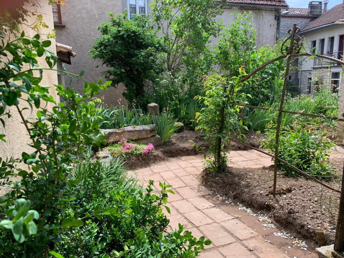 Stylish One Bedroom Apartment In A Lovely Village Saint-Vincent-Rive-dʼOlt 외부 사진